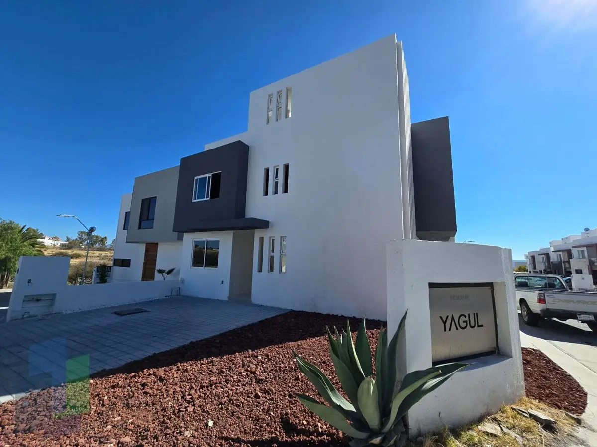 Grand Juriquilla | Casa en VENTA, diseño de autor, en esquina — foto 2