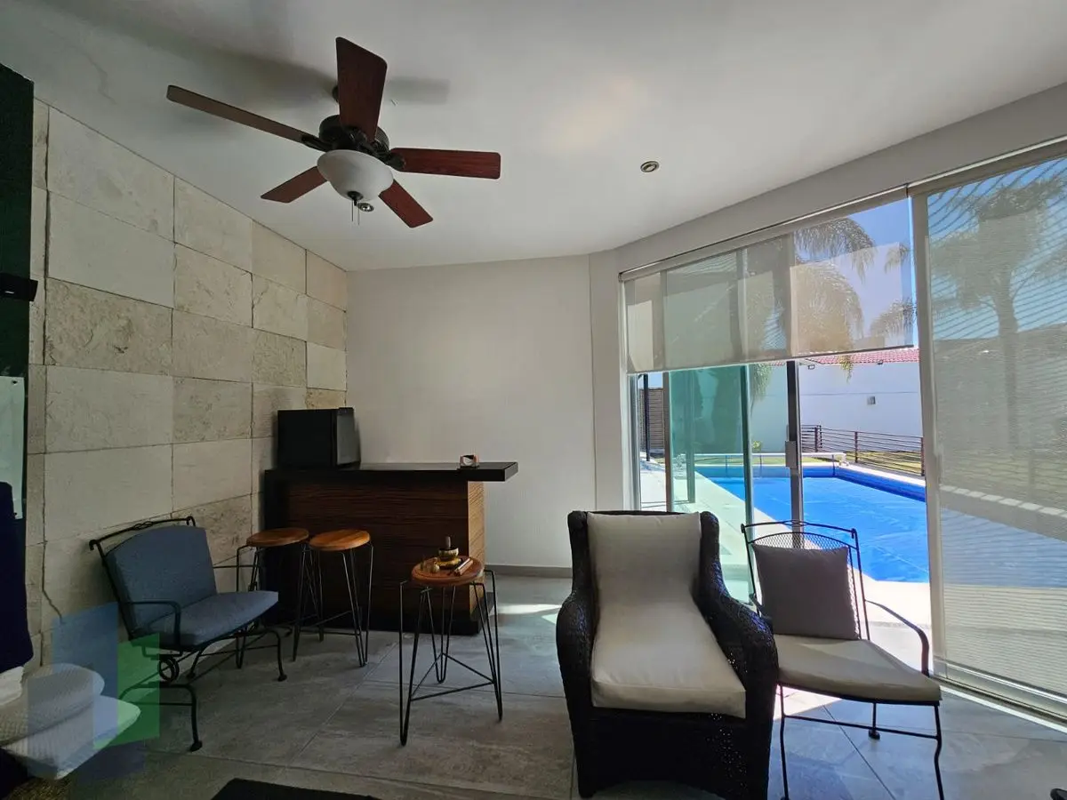 VENTA o RENTA | Casa con alberca y 4 habitaciones en Cañada Juriquilla — foto 3