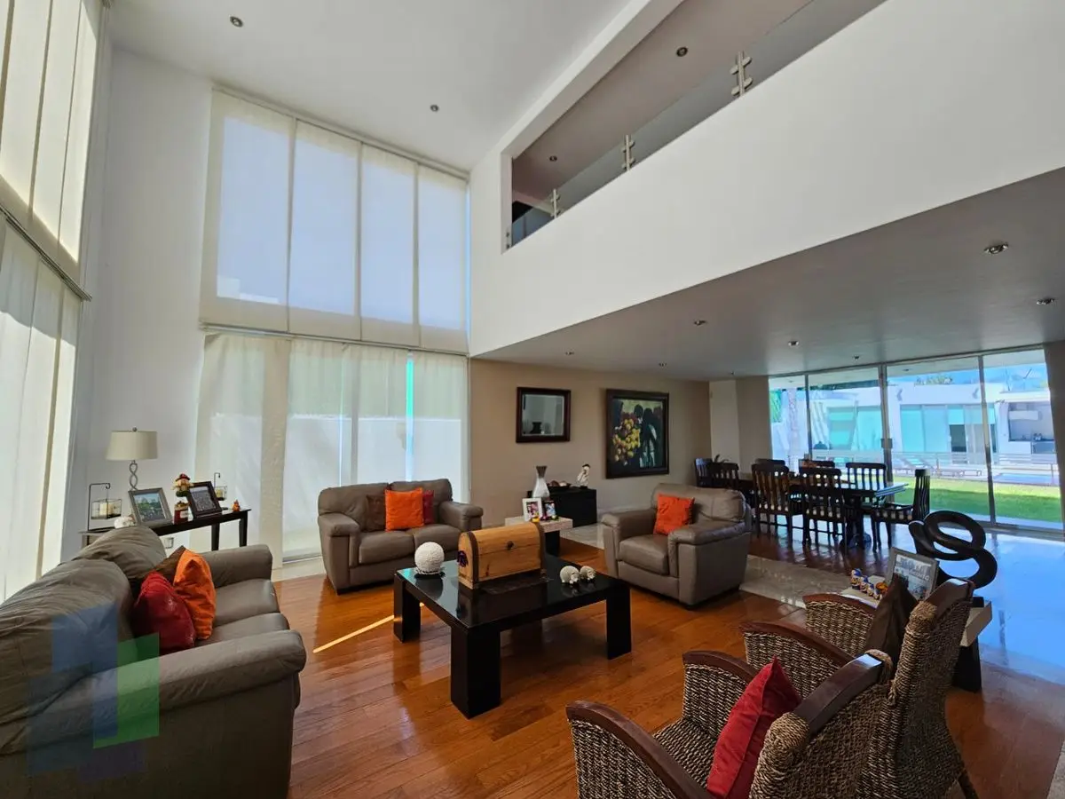 VENTA o RENTA | Casa con alberca y 4 habitaciones en Cañada Juriquilla — foto 6