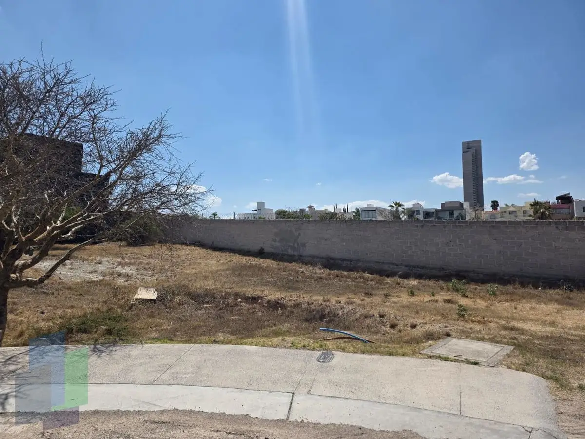 Terreno en venta en Lago Juriquilla, dentro de privada con vigilancia — foto 6