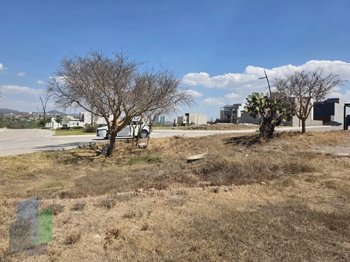Terreno en venta en Lago Juriquilla, dentro de privada con vigilancia — foto 3