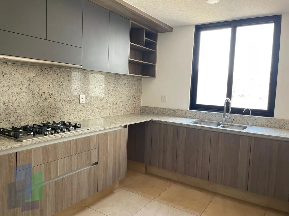 Casa en Jurica 3 recámaras cada una con baño en el desarrollo Sophia — foto 3