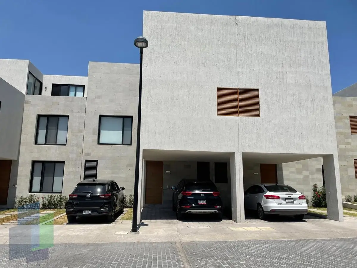 Casa en venta en Distrito Sofía.Para inversionista actualmente con inquilino — foto 2