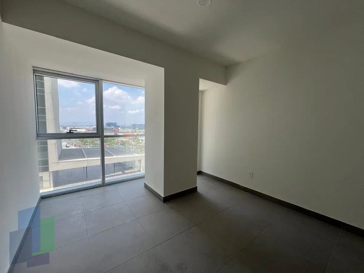 Juriquilla, renta de oficina en WTC con opción a bodega. — foto 2