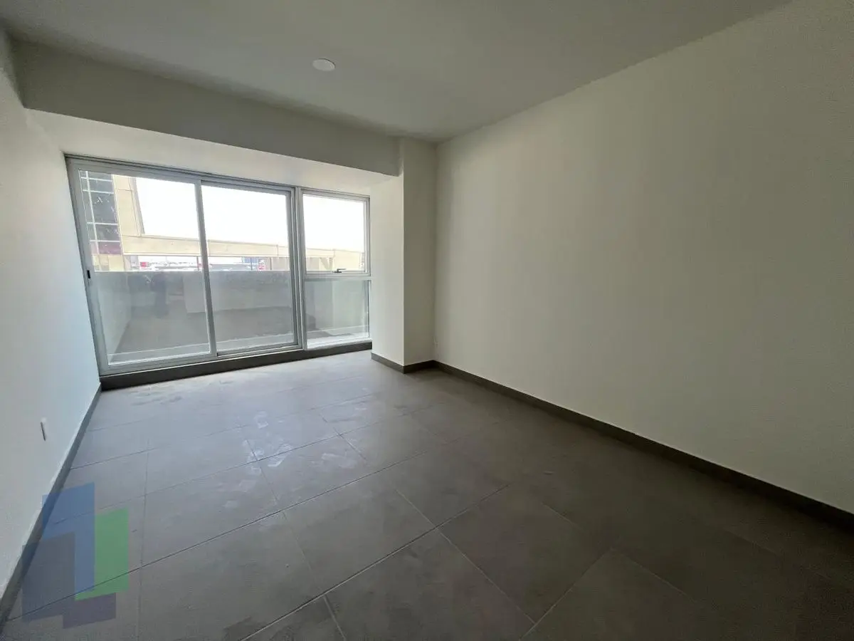 Juriquilla oficina en renta en WTC con opción a bodega. — foto 2