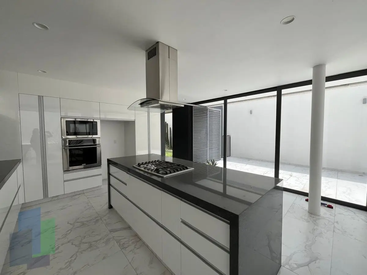 Juriquilla, casa en renta o venta en Cumbres del lago con moderno diseño. — foto 5