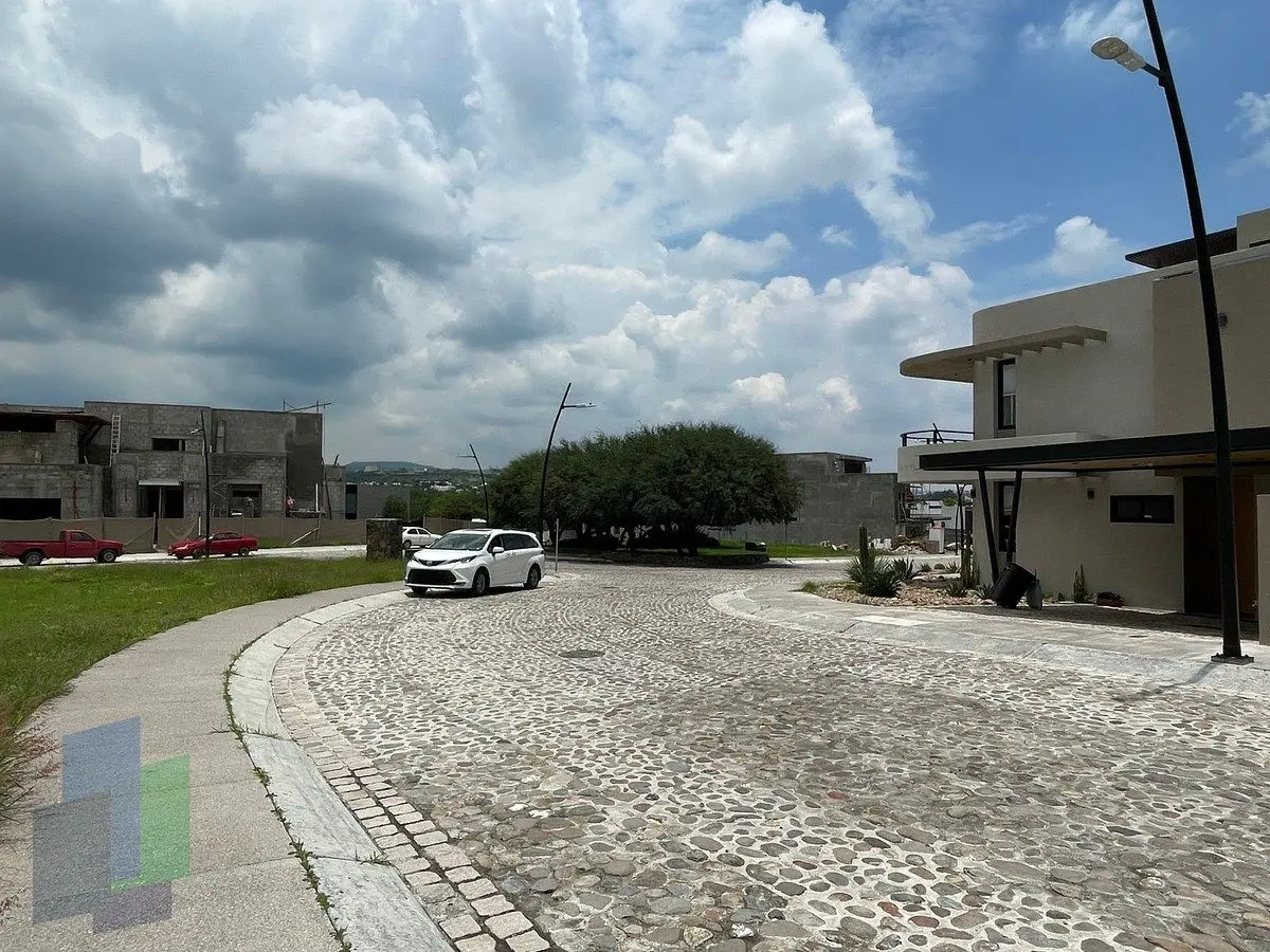 Terreno en venta plano en privada esquina Lagos de Juriquilla. — foto 7