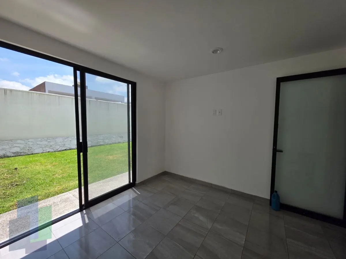 Colinas de Juriquilla casa en venta en privada con vigilancia 24 hrs. — foto 5