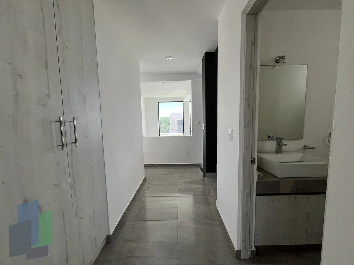 Estrena casa en Juriquilla en privada con vigilancia con amplios espacios. — foto 7