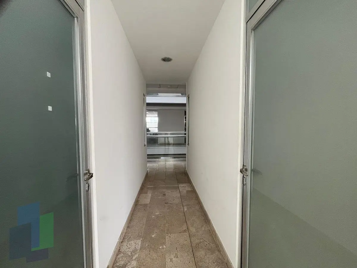 Renta de oficina de 15 m2 en 2o nivel en Corporativo. — foto 5