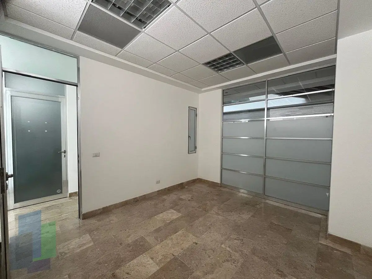 Renta de oficina de 15 m2 en 2o nivel en Corporativo. — foto 2