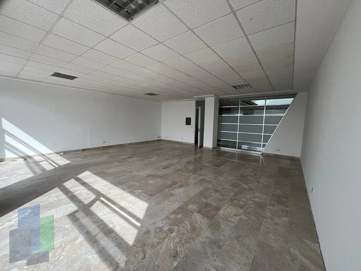 Oficina en renta de 60 m2 en 4o piso en Corporativo. — foto 2