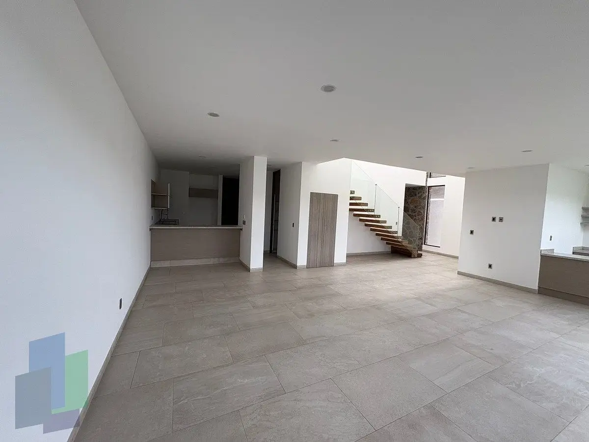 Casa en venta / renta en Arco de Piedra — foto 3