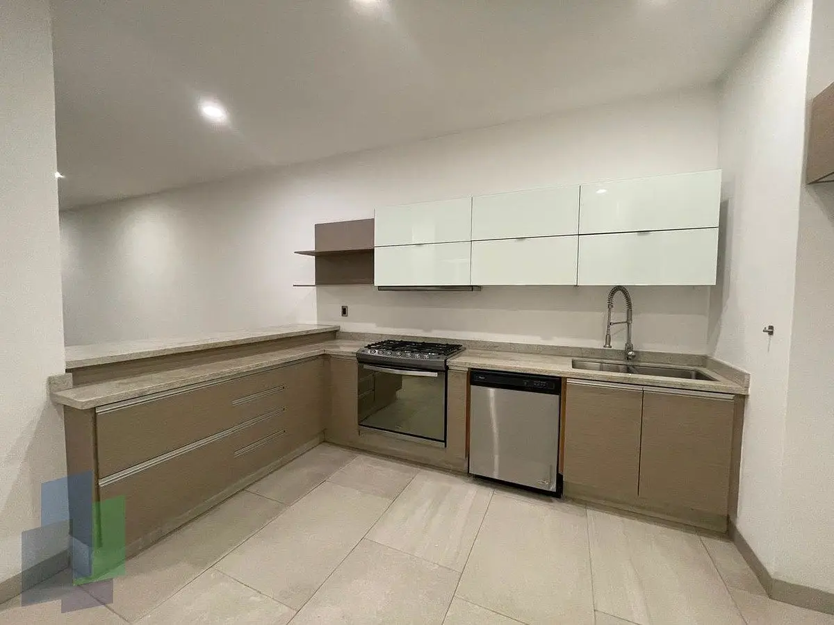 Casa en venta / renta en Arco de Piedra — foto 5