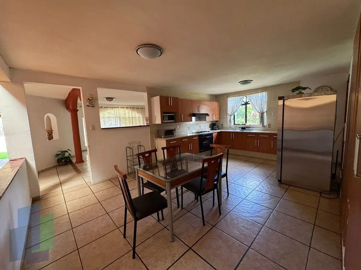 Casa en venta, en SLP La Florida, con alberca — foto 2