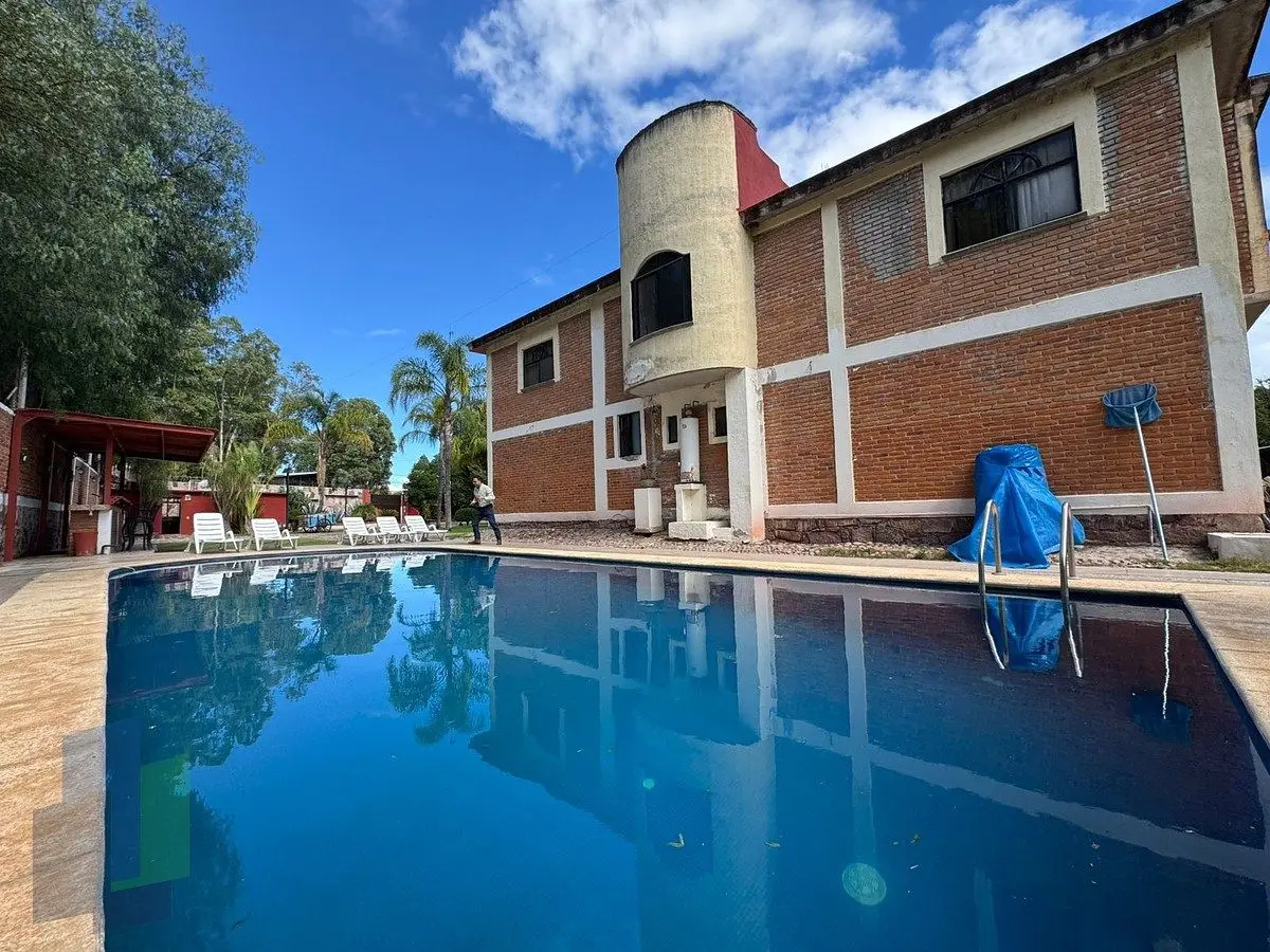 Casa en venta, en SLP La Florida, con alberca — foto 3