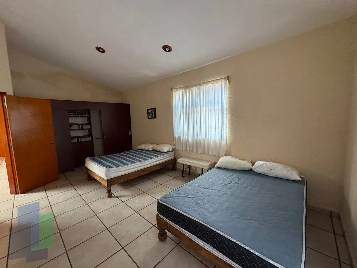 Casa en venta, en SLP La Florida, con alberca — foto 4