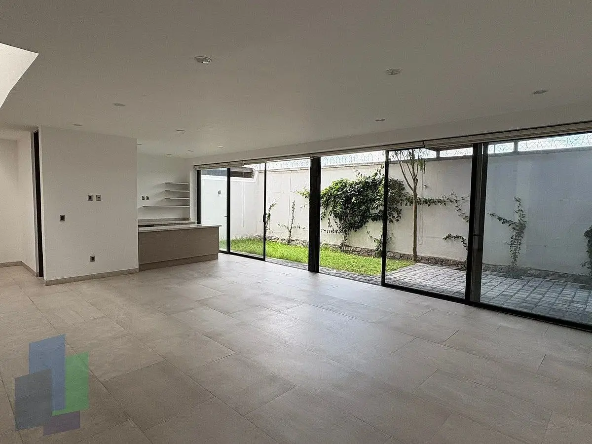 Casa en venta / renta en Arco de Piedra Jurica — foto 2