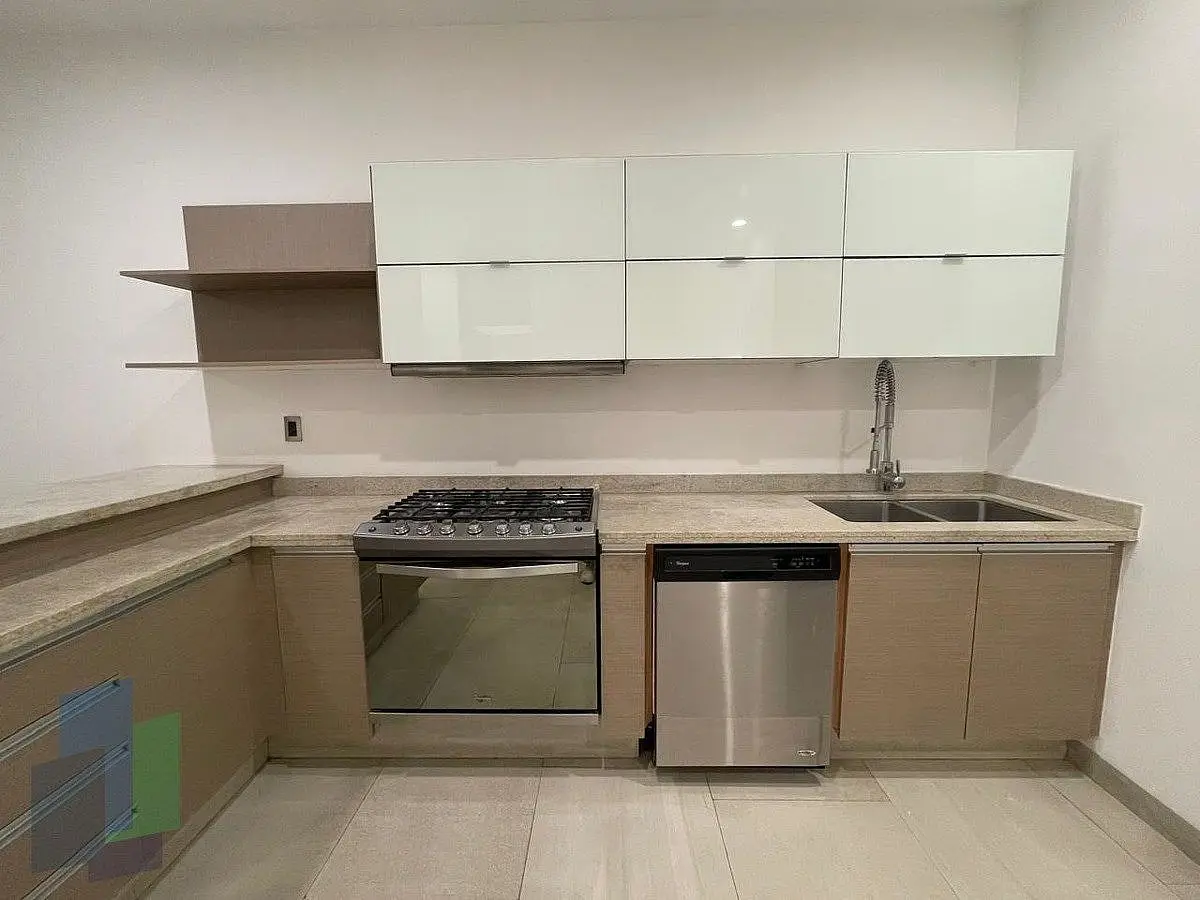 Casa en venta / renta en Arco de Piedra Jurica — foto 4