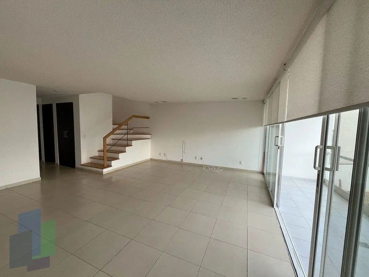 Departamento duplex planta alta en venta en Juriquilla Santa fe . — foto 3