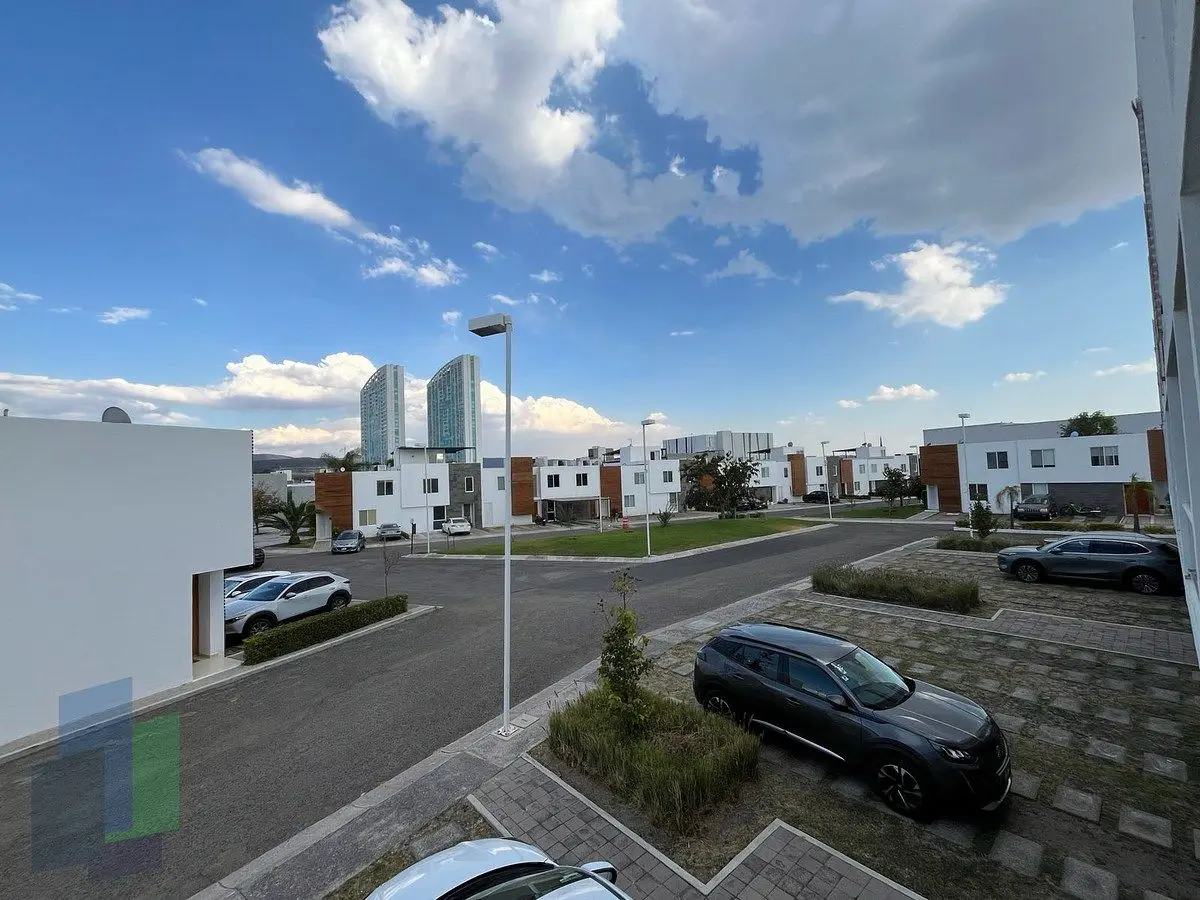 Departamento duplex planta alta en venta en Juriquilla Santa fe . — foto 4