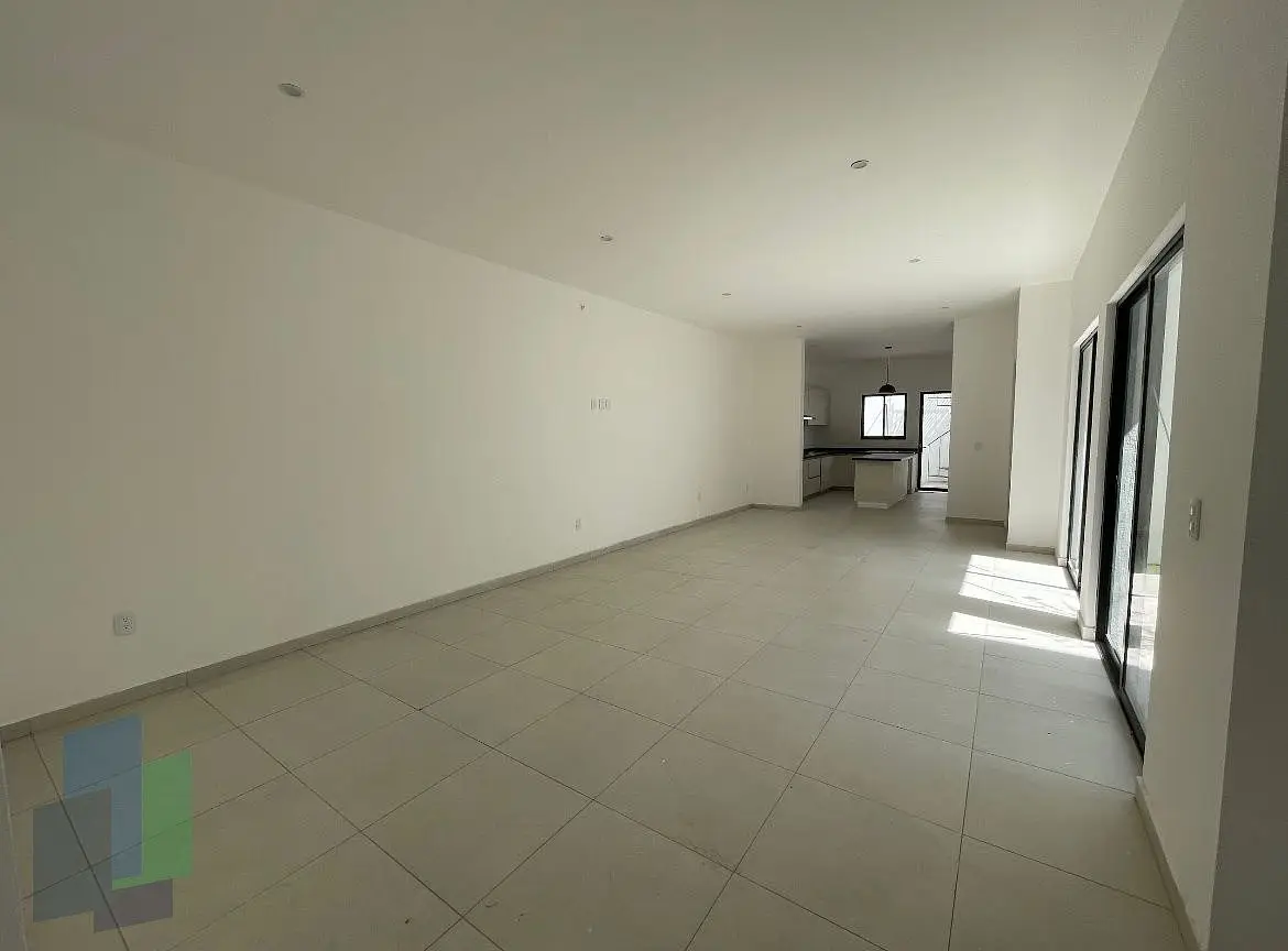 Casa en venta en privada amplios espacios cuarto de servicio — foto 6
