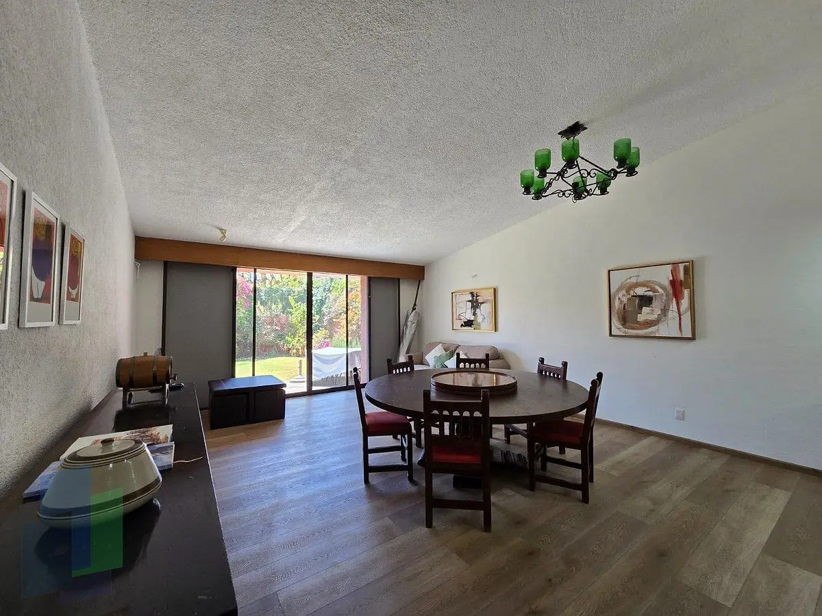 Casa en venta o renta sin muebles con amplio jardín de un nivel. — foto 4