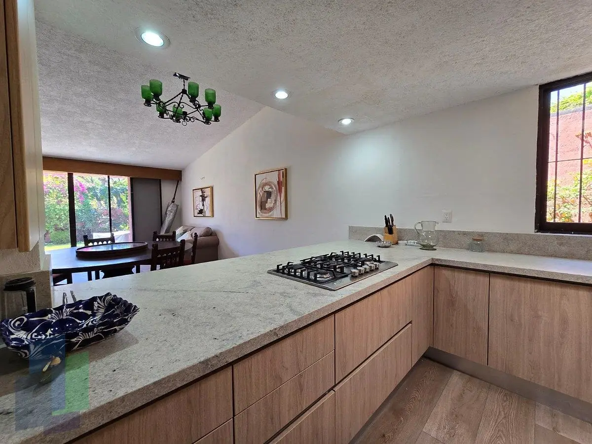 Casa en venta o renta sin muebles con amplio jardín de un nivel. — foto 6