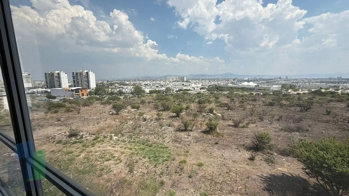 Local comercial en renta en El Refugio sobre Junípero — foto 6