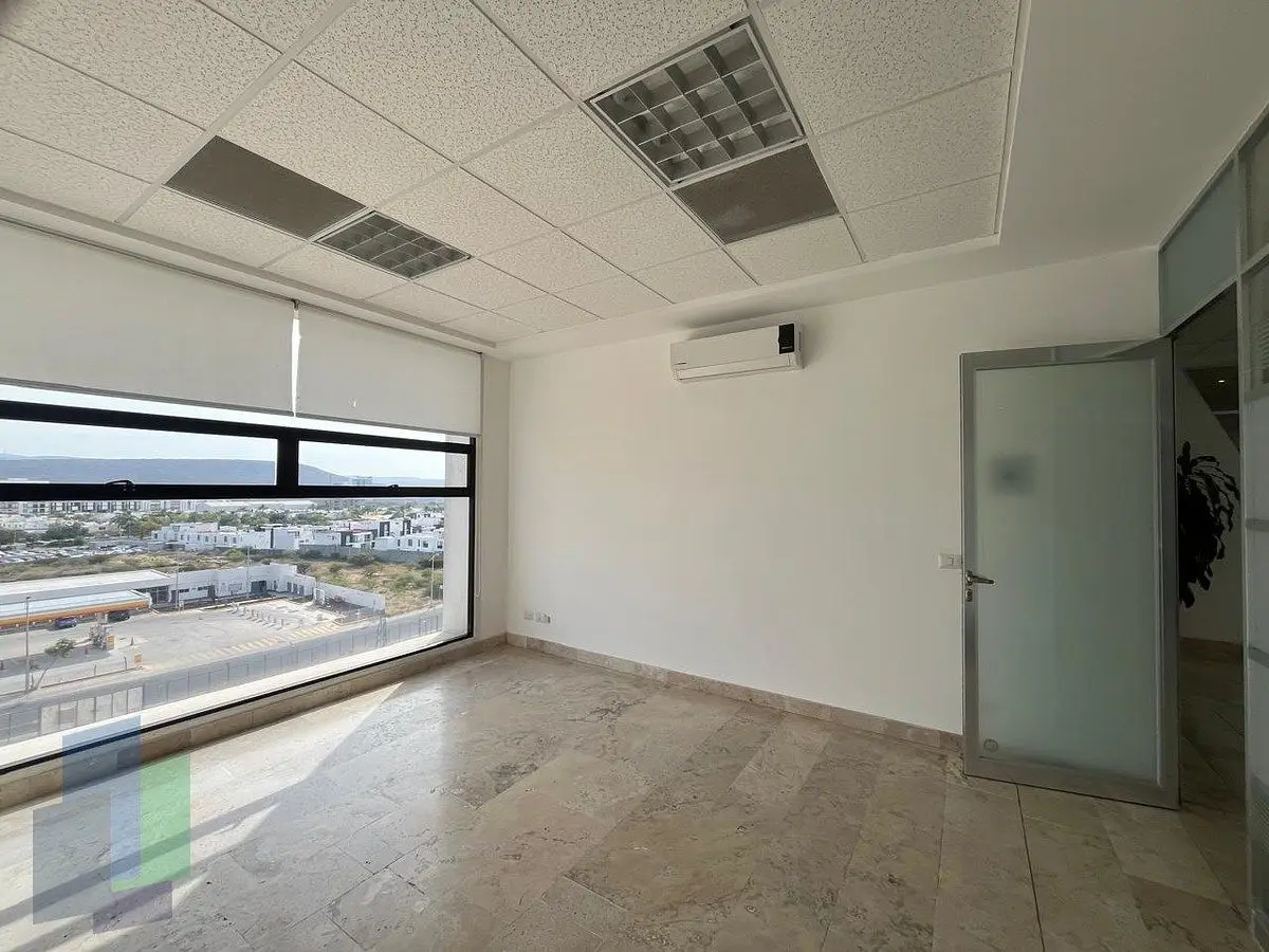 Oficina en renta de 16 m2 en 4o piso en Corporativo. — foto 2