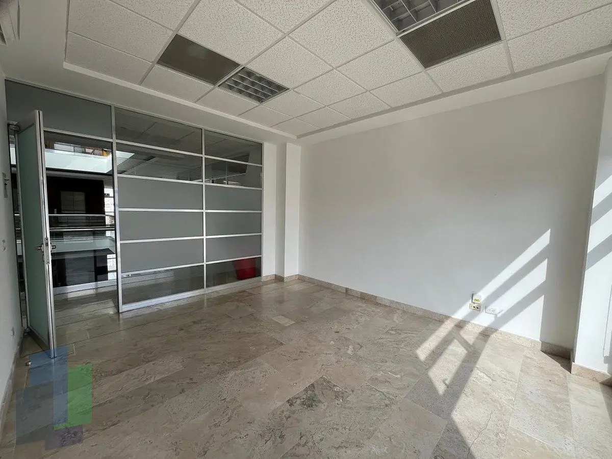 Oficina en renta de 16 m2 en 4o piso en Corporativo. — foto 3