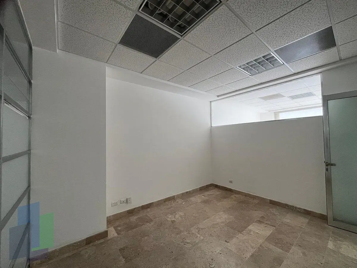 Renta de oficina de 15 m2 en 2o nivel en Corporativo. — foto 3