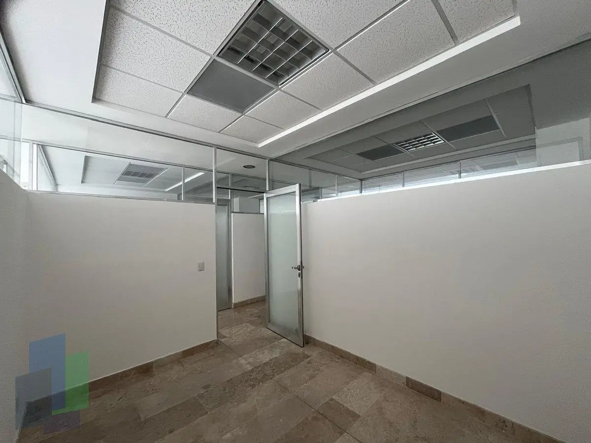 Oficina en renta de 10 m2 en 1er nivel en Corporativo — foto 3