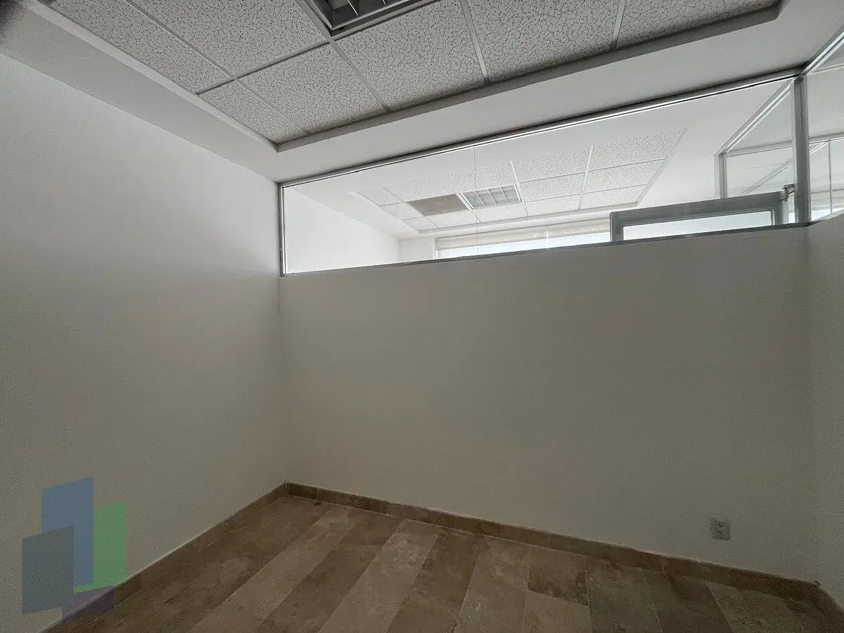 Oficina en renta de 10 m2 en 1er nivel en Corporativo — foto 4