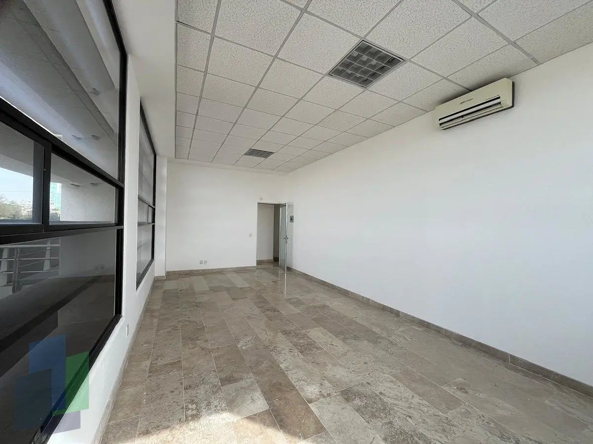 Oficina en renta de 30 m2 en planta baja en Corporativo. — foto 6