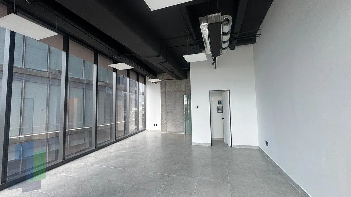 Oficina en renta en corporativo Level con baño privado. — foto 4
