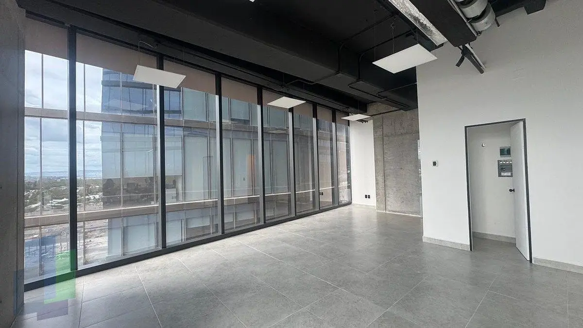 Oficina en renta en corporativo Level con baño privado. — foto 6