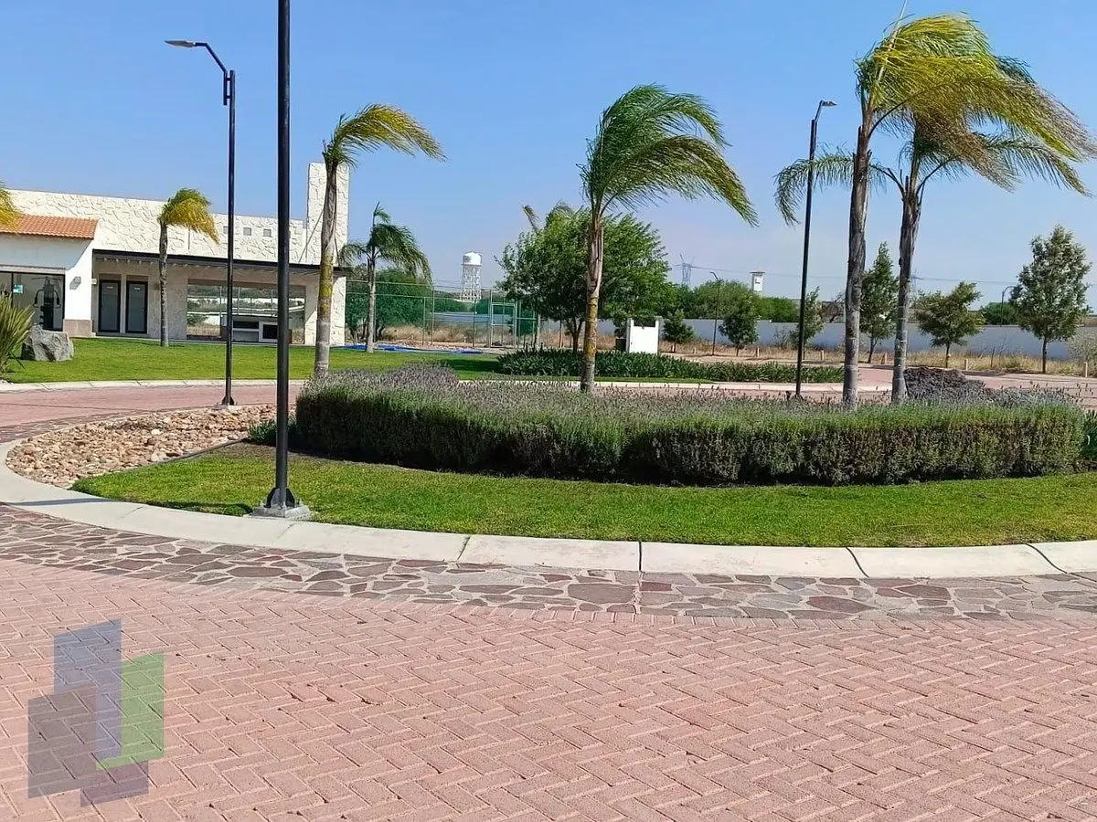 Ciudad Maderas Sur I | Terreno plano en esquina — foto 4