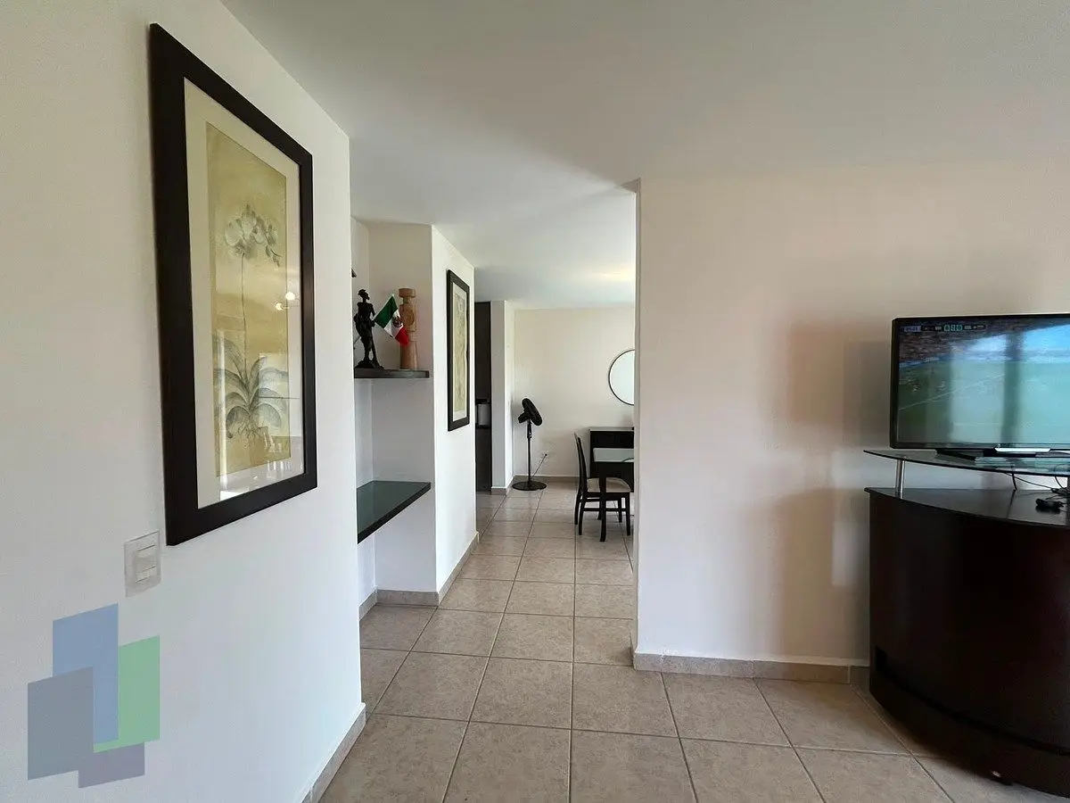 Cumbres del lago Juriquilla casa en renta en privada con vigilancia y jardín. — foto 5