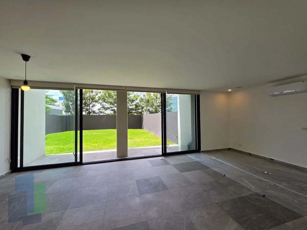 RENTA Departamento de 2 niveles con Jardín | Alegra Towers, Juriquilla Santa Fe — foto 5