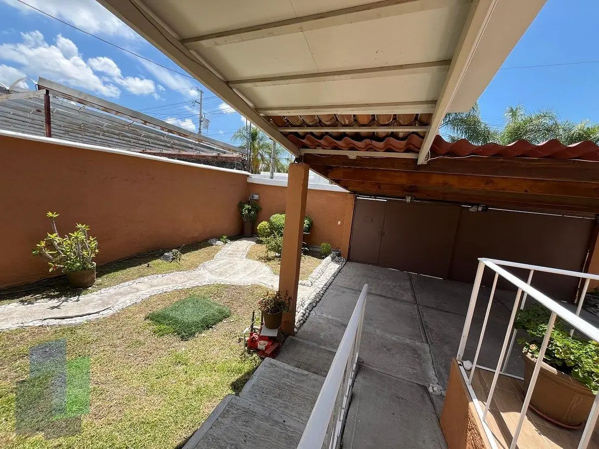 Casa en Venta en un nivel en Juriquilla Santa Fe con acceso controlado. — foto 5