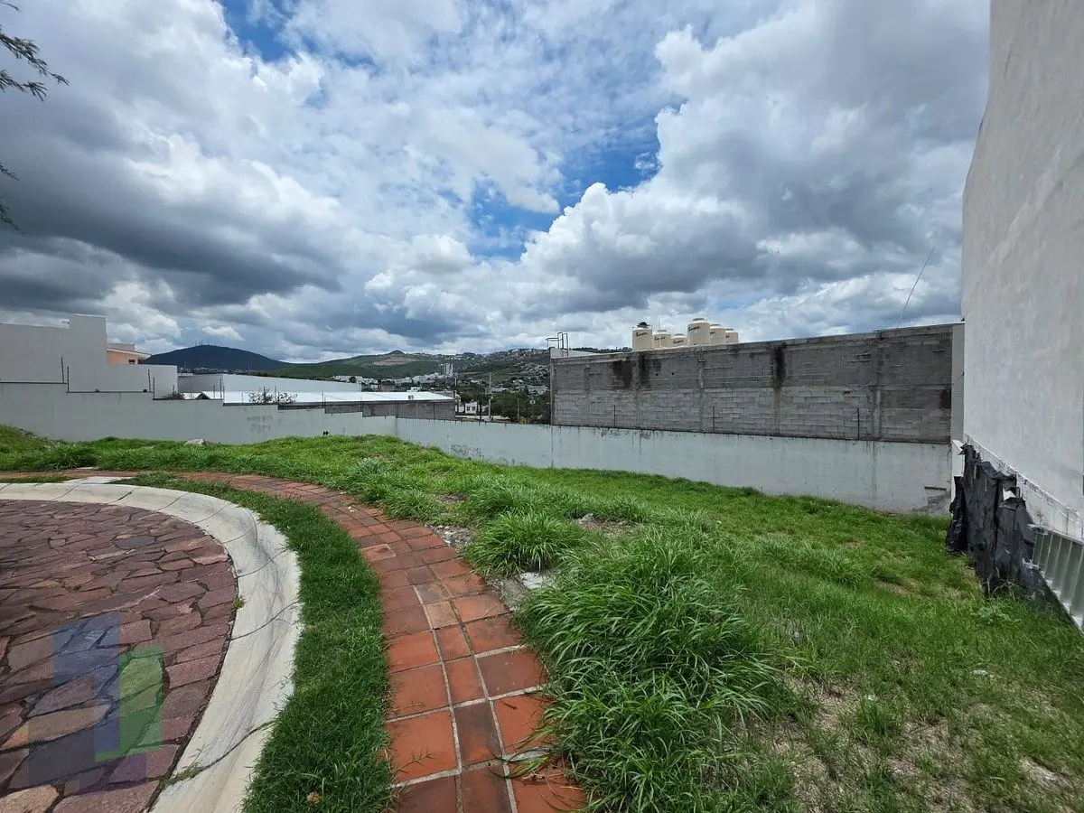 Últimos terrenos en venta en privada Pedregal de Schoestatt — foto 4