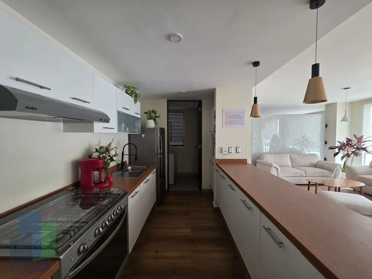 Departamento amueblado en renta Torres Premier, piso 6 con orientación al este. — foto 2
