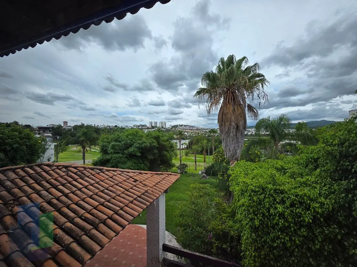 Casa en renta en Juriquilla con vista al campo de golf con 4 recámaras. — foto 6