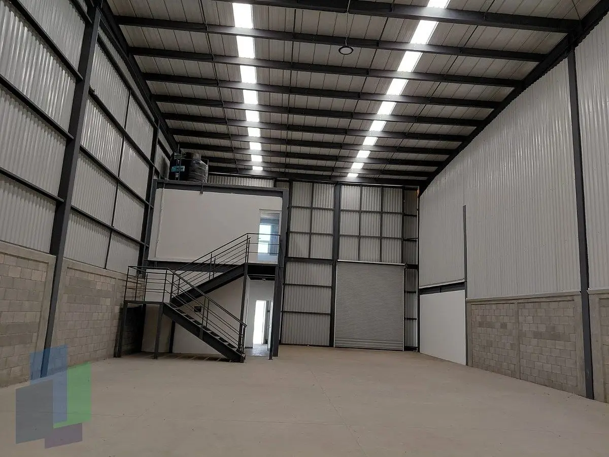 Bodega de almacenamiento y logistica en venta / renta a 100m de la autopista 57 — foto 4