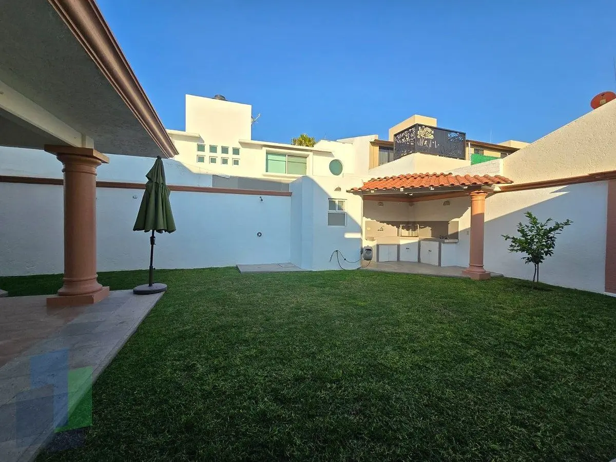 RENTA Casa en condominio ¡Con alberca propia! | Rincón Campestre, Corregidora — foto 2