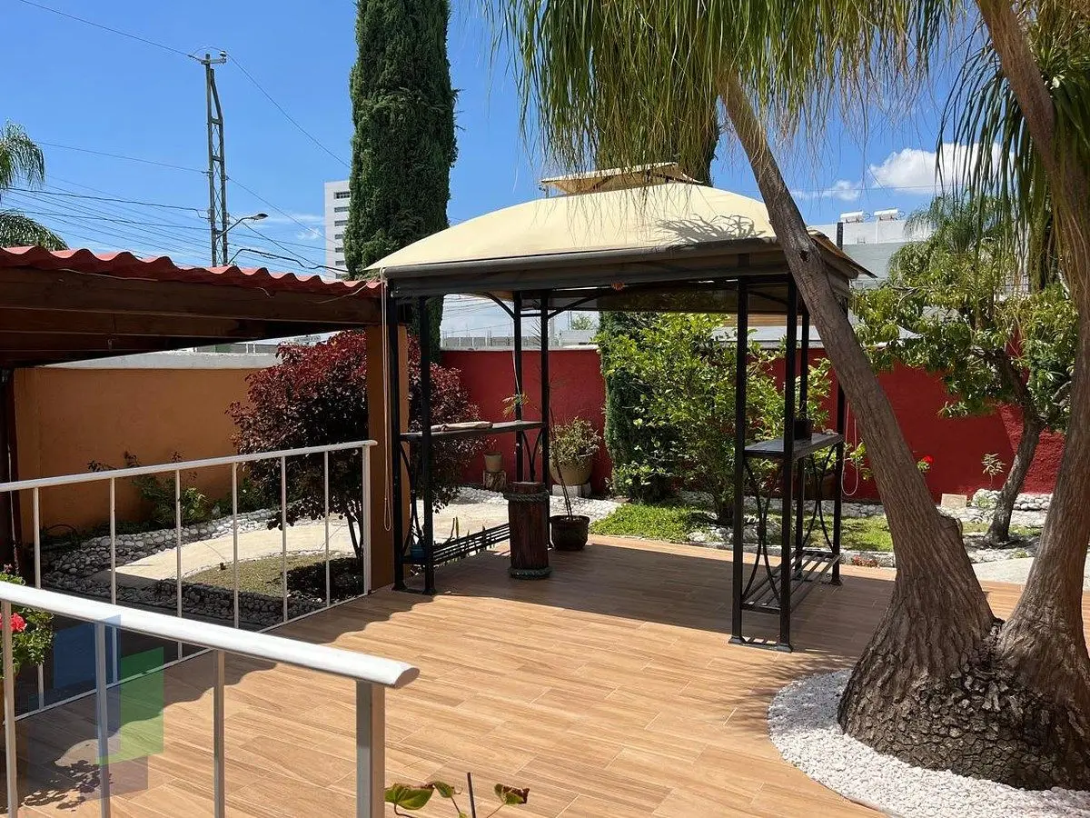 Casa en Venta de un nivel con control de acceso ideal para personas 3a edad. — foto 3