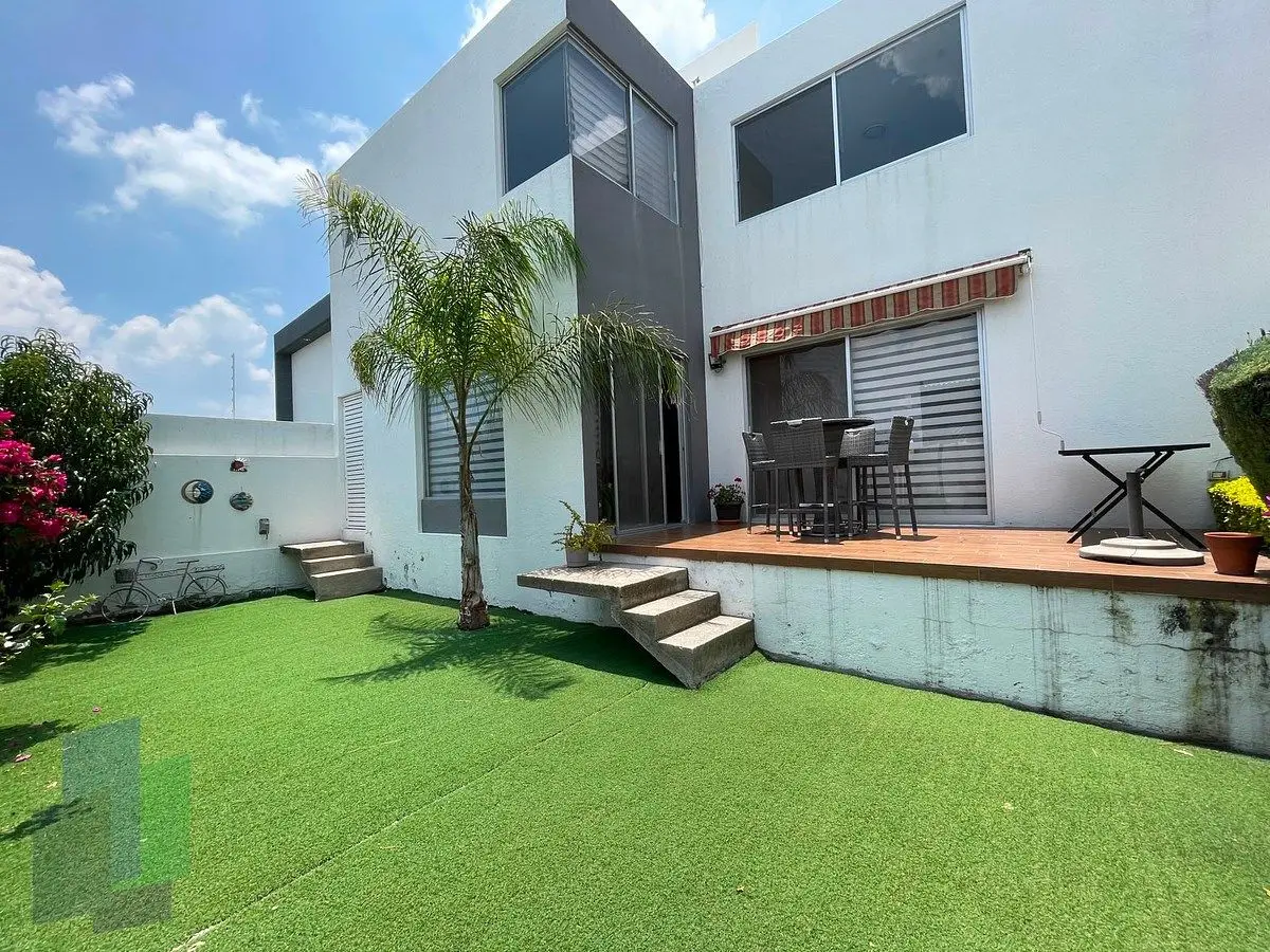 Casa en Venta Lomas Juriquilla opción a la 4ta recámara. pb.