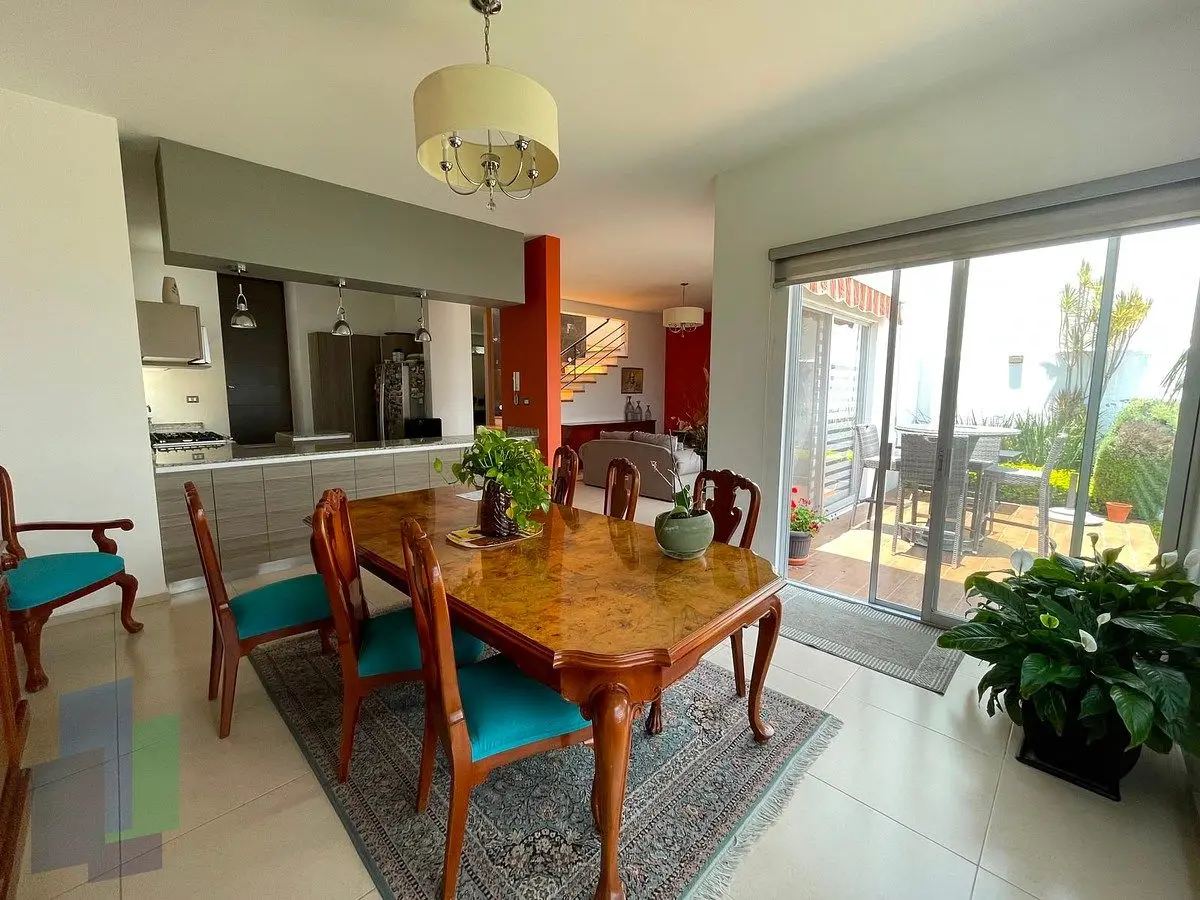 Casa en Venta Lomas Juriquilla opción a la 4ta recámara. pb. — foto 2