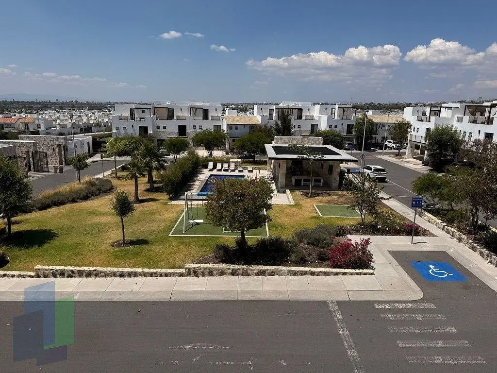 Casa en venta de 4 recámaras y Roof Garden en Torre de Piedra Bugambilias — foto 2
